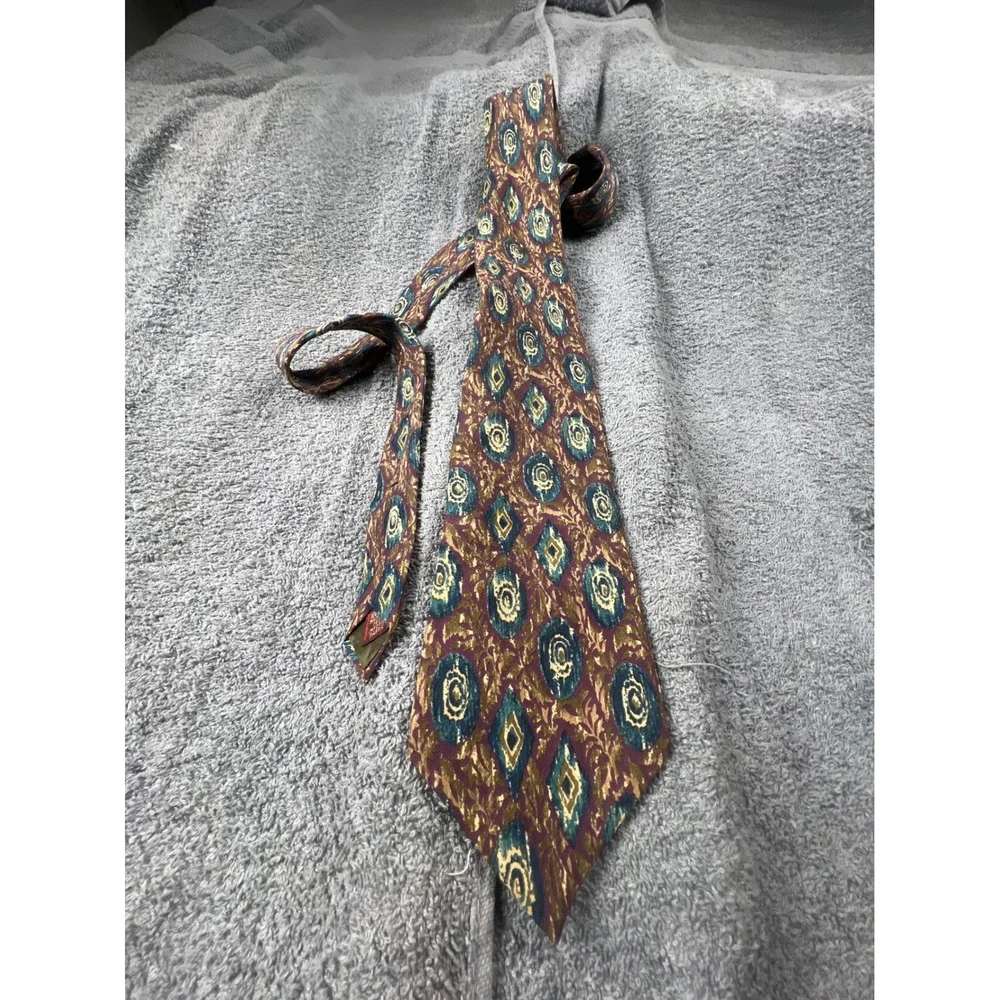 Chaps Ralph Lauren Silk Tie Burgundy Blue Diamond Pattern Men's Necktie‎